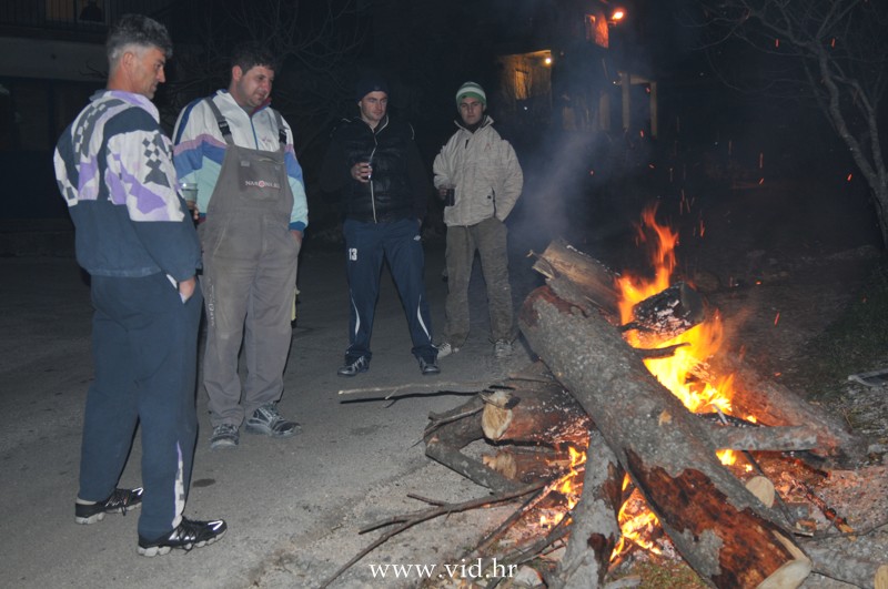 Badnjak (11)
